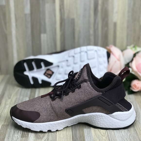 NWT Air Huarache Ultra PRM Burgundy Mousse WMNS - Picture 4 of 8